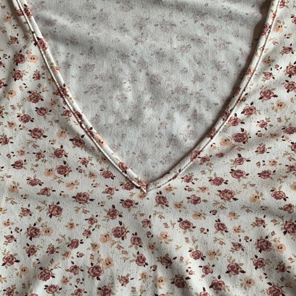 Women’s (juniors) Sky and Sparrow V-neck top size XS - Picture 10 of 12